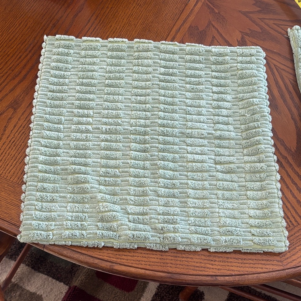 Textured Green Placemat
